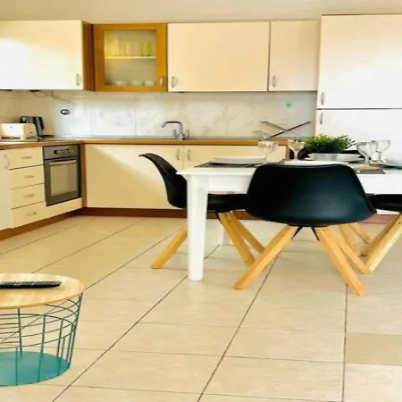 Ground-floor 1 Bedroom Condopool &wifi Costa Adeje