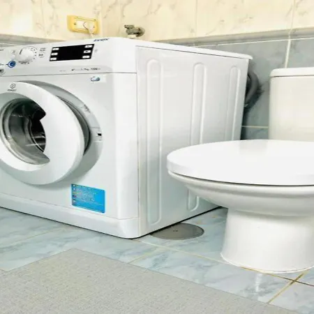 Ground-floor 1 Bedroom Condopool &wifi Costa Adeje شقة