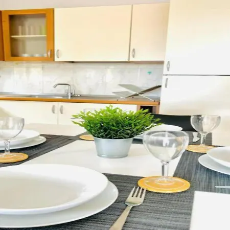 شقة Ground-floor 1 Bedroom Condopool &wifi Costa Adeje *